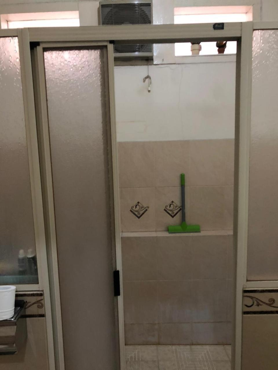Oyo 90482 Rumah Oma Syariah Kupang  Εξωτερικό φωτογραφία