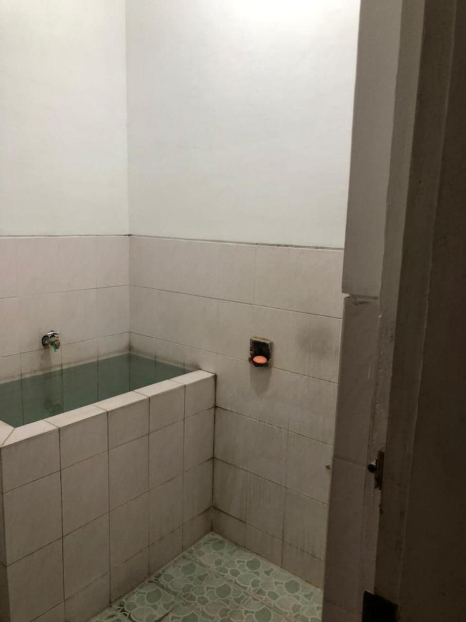 Oyo 90482 Rumah Oma Syariah Kupang  Εξωτερικό φωτογραφία