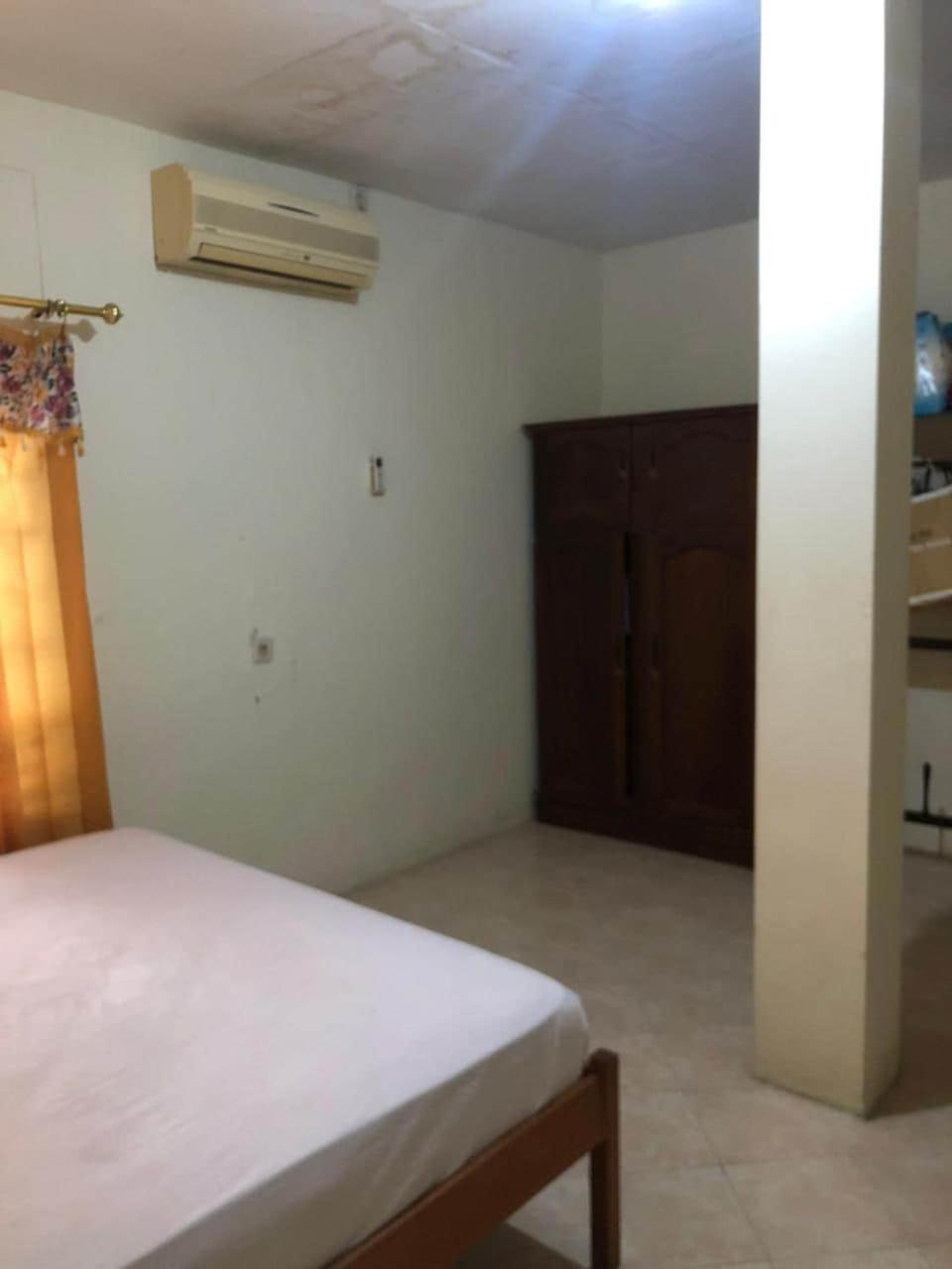 Oyo 90482 Rumah Oma Syariah Kupang  Εξωτερικό φωτογραφία